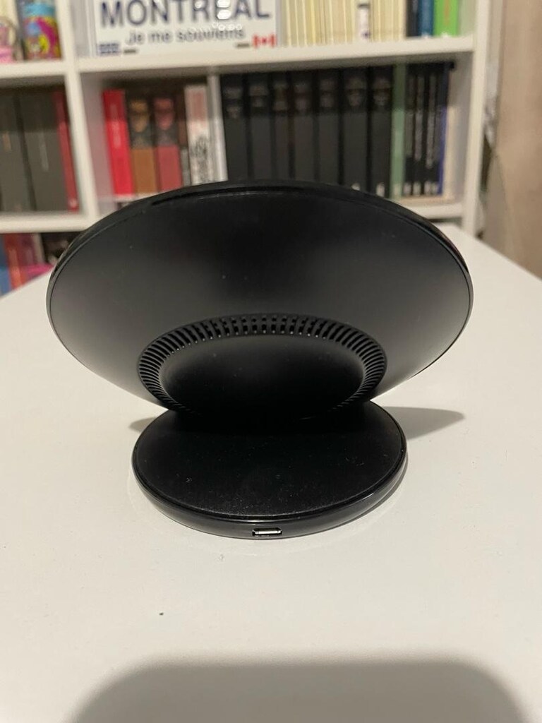 Yui wireless charger - 2