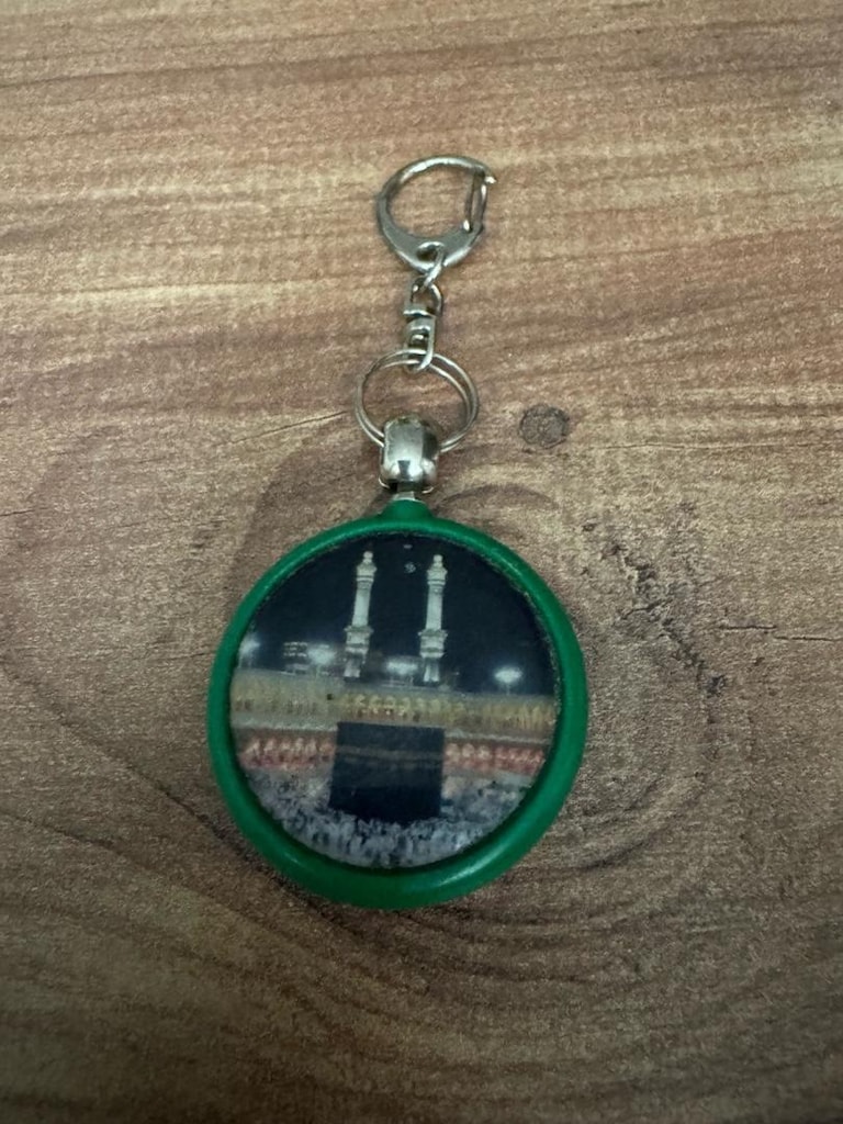Kabe Görselli Mini Pusulalı Anahtarlık - 2