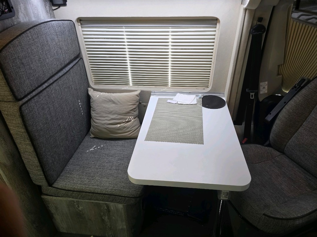 2017 karavan 49000 km - 13