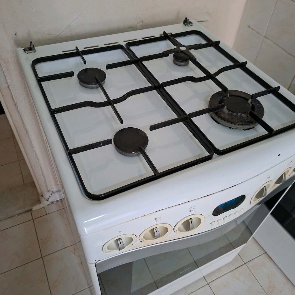çamaşır makinesi ve doğalgazlı ocak fırın - 10