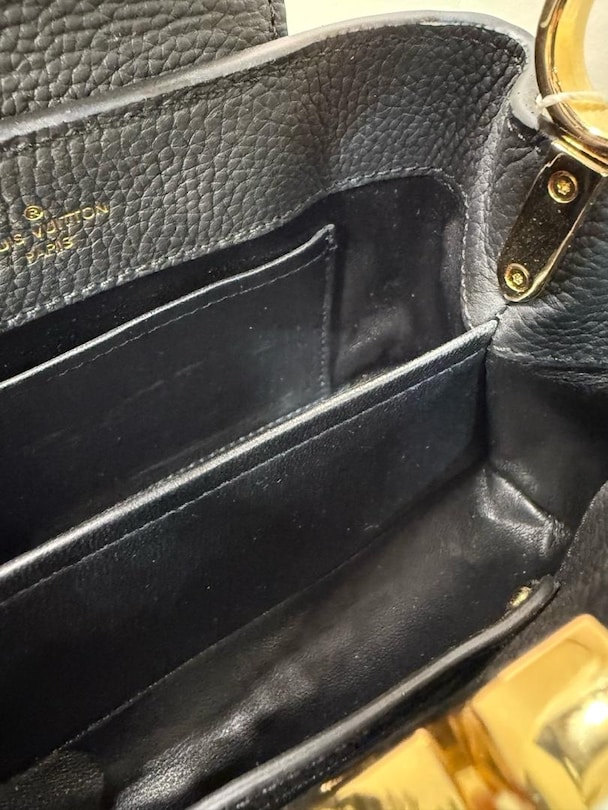 Louis Vuitton Capucines Mini Siyah Çanta - 9