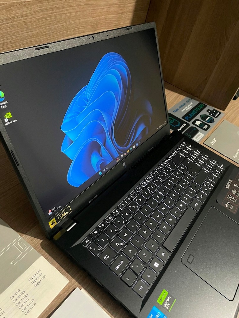 Tertemiz Acer Nitro Gaming laptop - 6