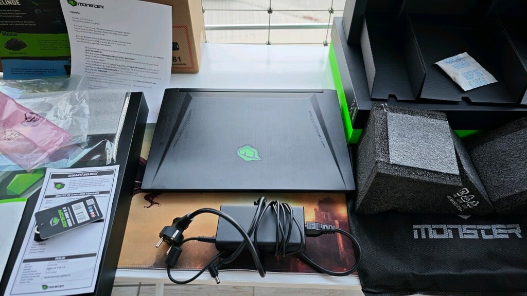 Monster Laptop ABRA A5 V16.7.3 i5 işlemci 2 yıllık cihaz kullanılmadı. - 5
