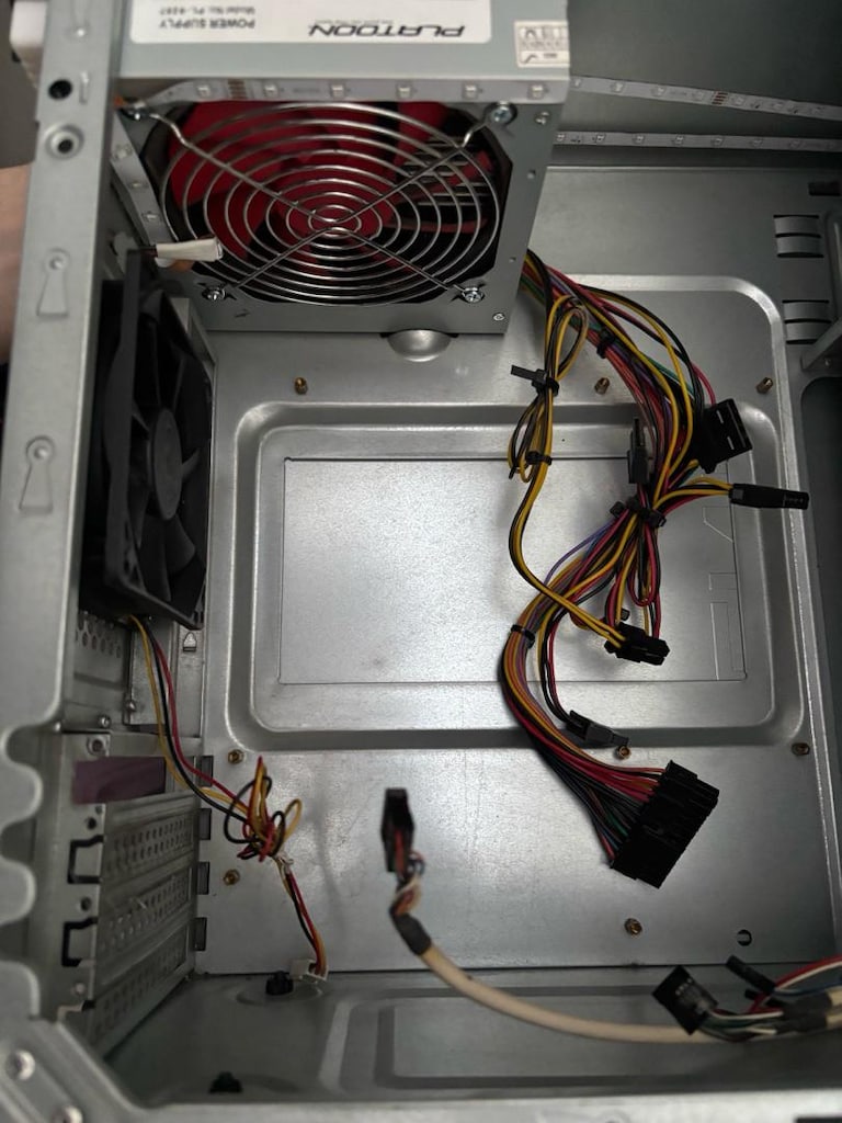 ZENON KASA 300W PSU DAHİL - 5