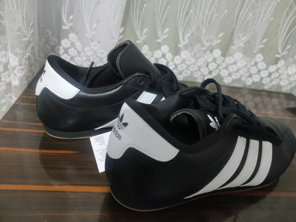 adidas - 3