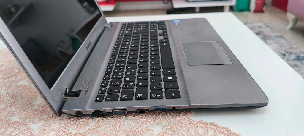 SAMSUNG ULTRABOOK GAMİNG_ İ5 _8GN RAM_2GB AMD EK_128 SSD_METAL KASA - 3