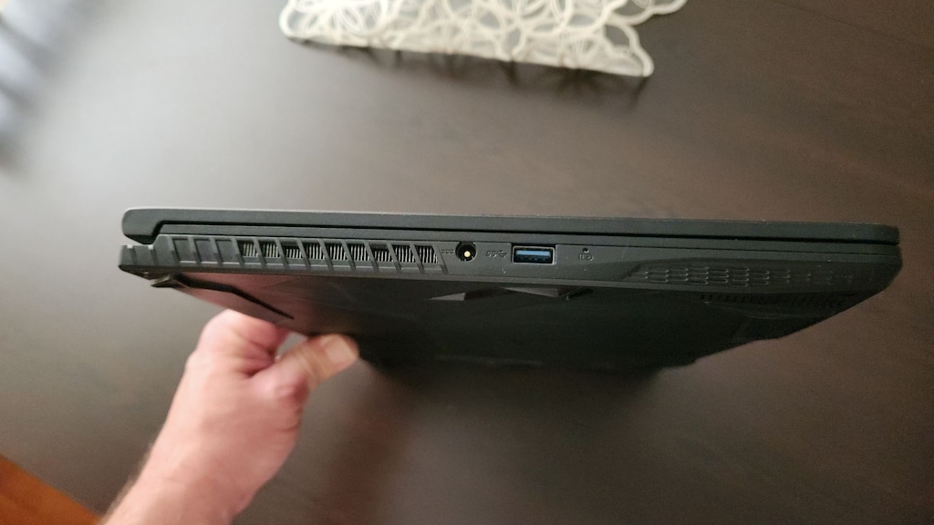 Game Garaj Hunter, i5 10300H/16 GB/1 TB m2/GTX1650/15.6" FHD 144 Hz - 7