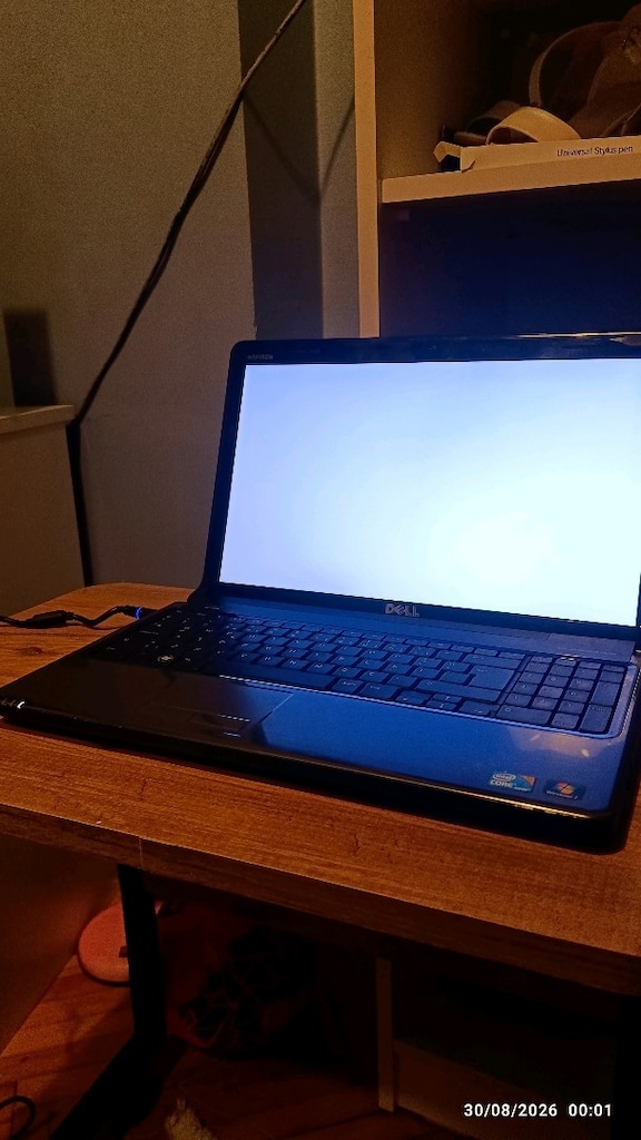 Dell marka leptop - 10