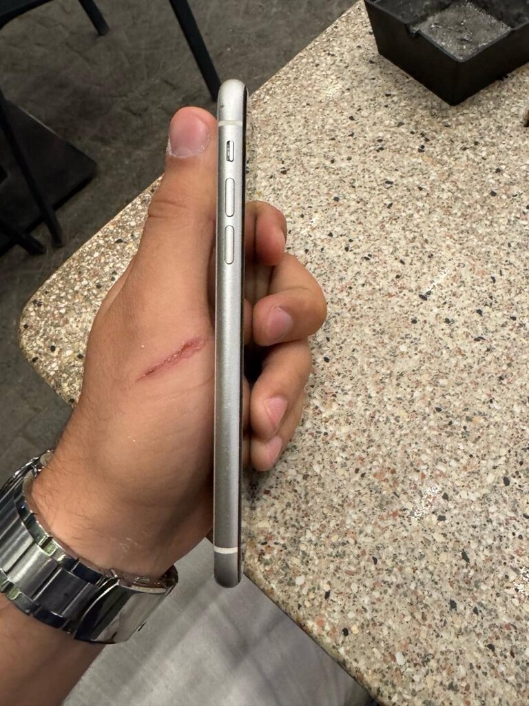 İPHONE 11 TR 128GB - 4