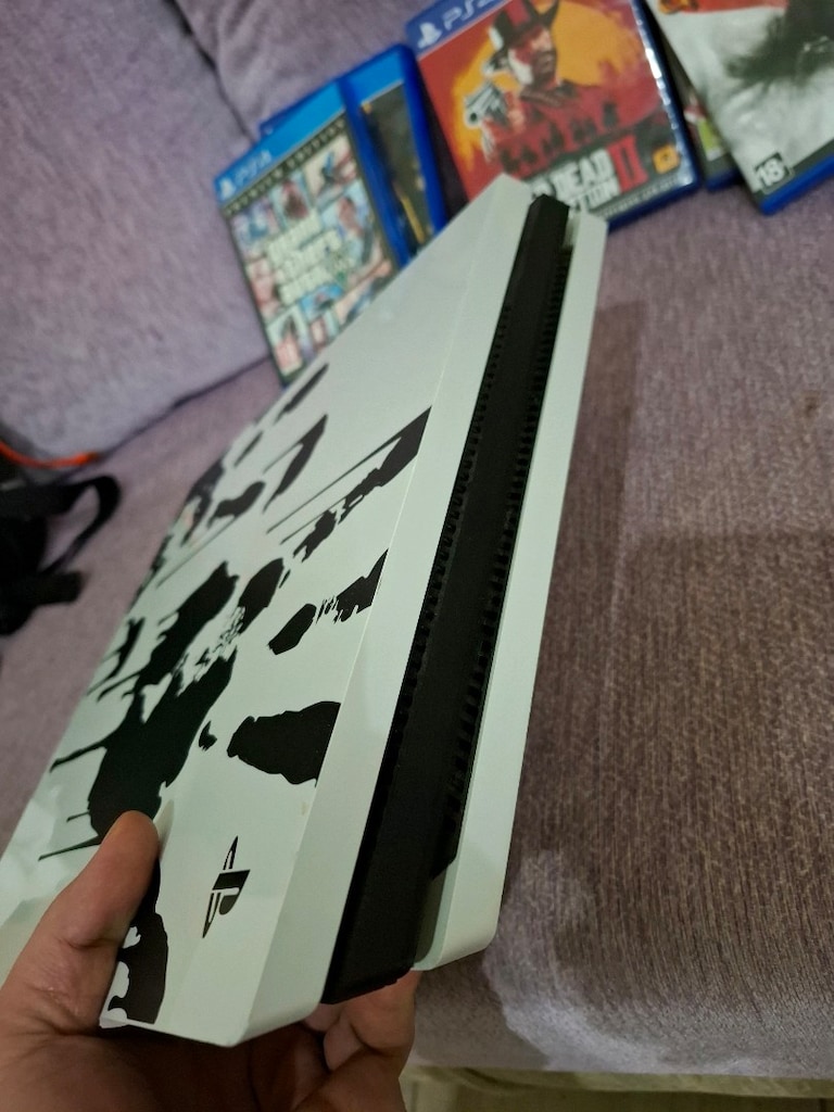 ps4 pro 1tb - 5