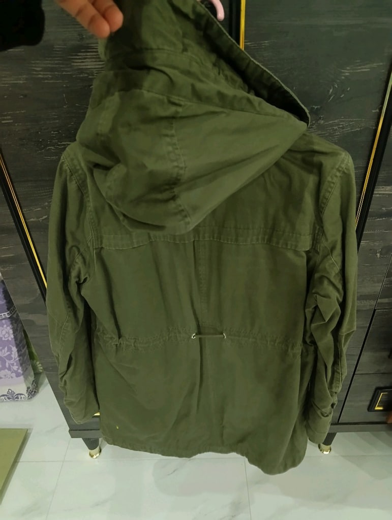 Kapüşonlu parka — görsel 2/3