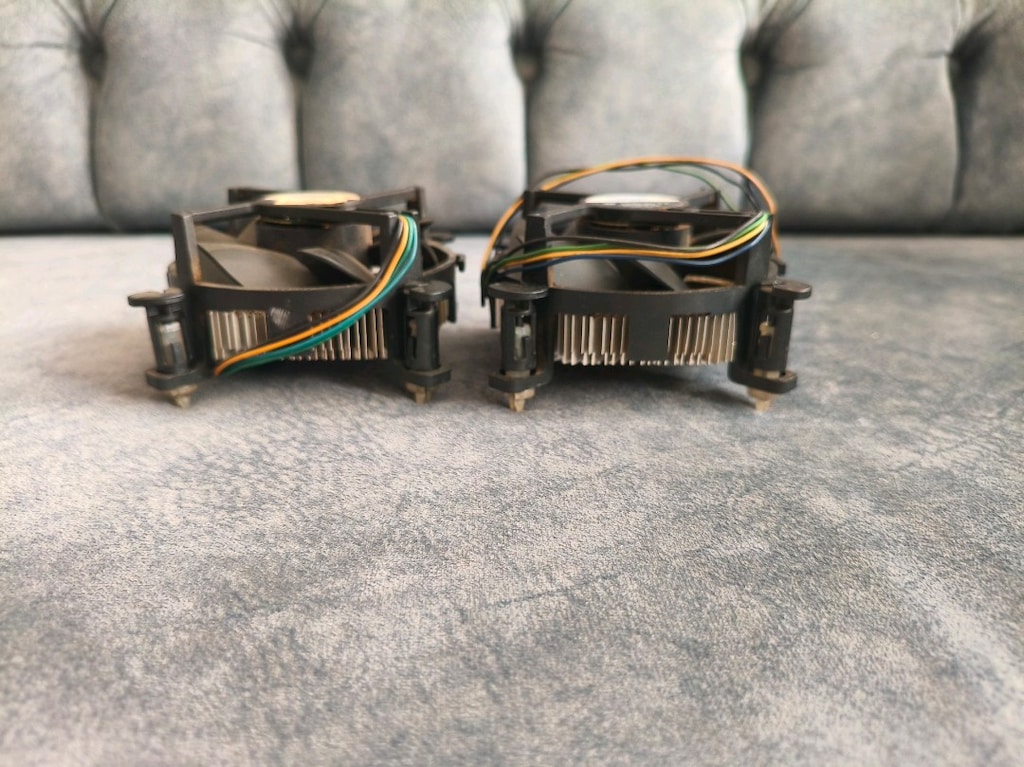 2 Tane Intel İşlemci Fan ve Soğutucu Blok - 3