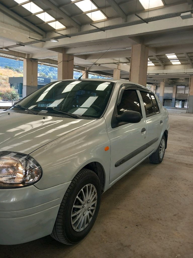 Renault Clio - 3