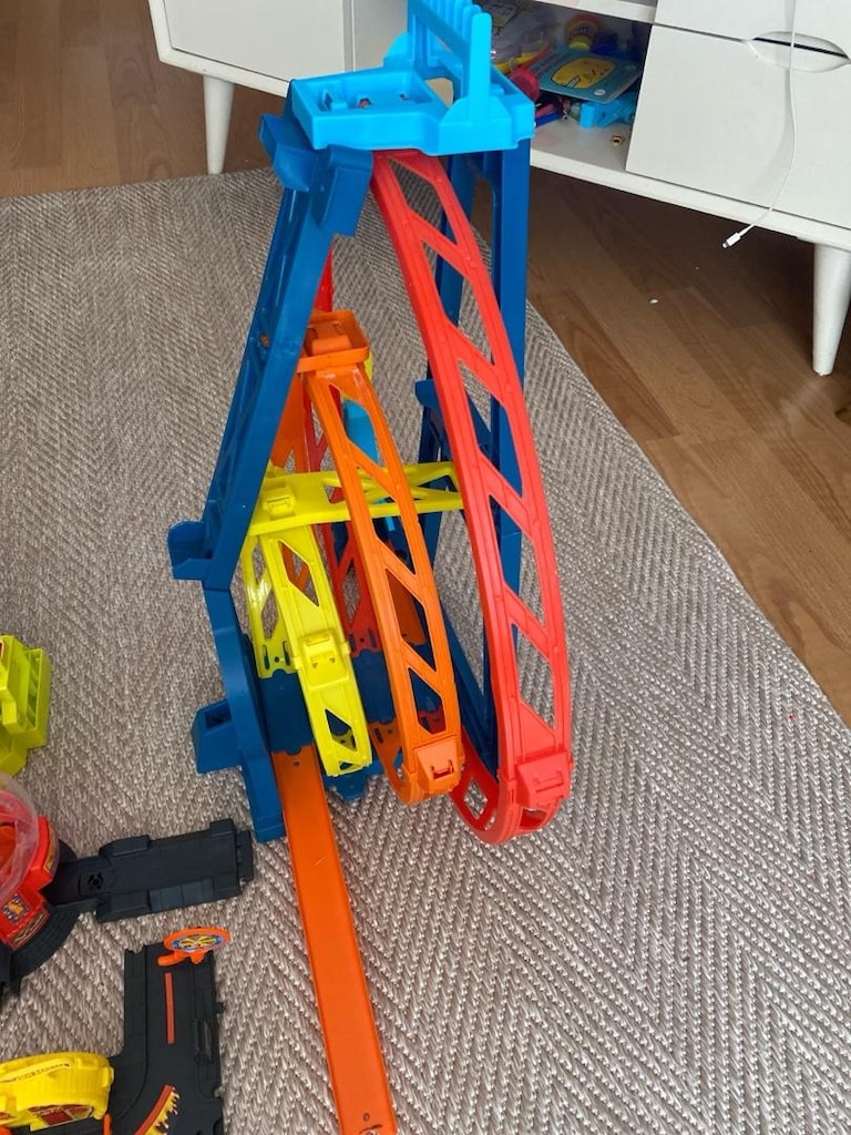 Hot Wheels Araba Pisti - 4