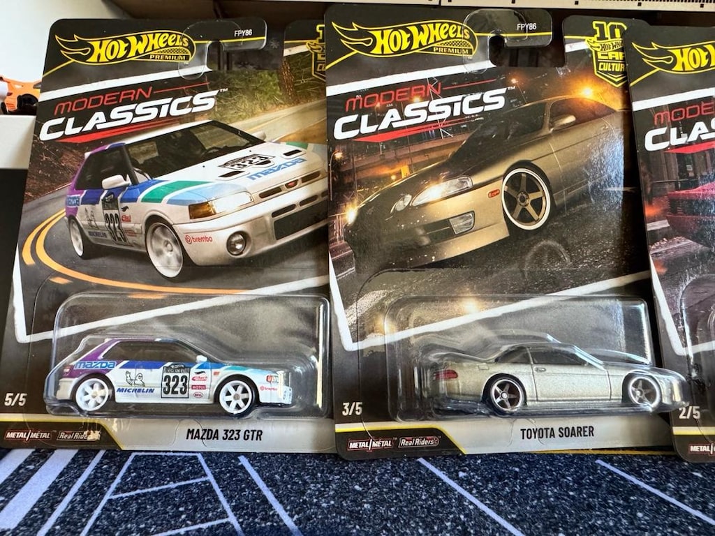HOTWHEELS PREMIUM MODERN CLASSICS - 2