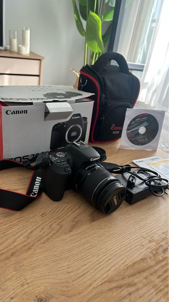 CANON Eos 200d - 8