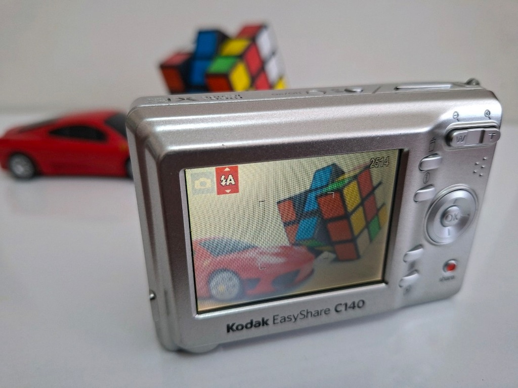 Kodak EasyShare C140 Dijital Fotoğraf Makinesi 8.2 Megapiksel 3X Zoom - 5