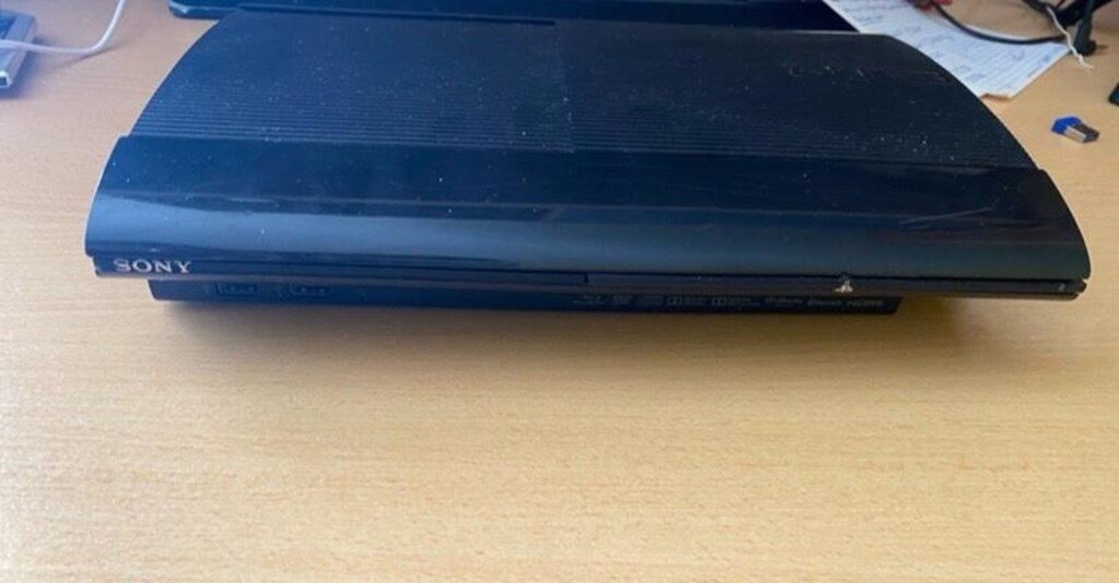 ps3 süper slim - 2