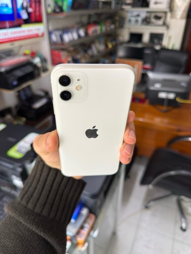 IPHONE 11 128 GB KUTULU TE CİHAZI - 12