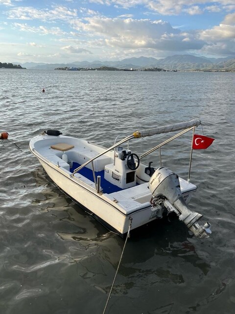 4.80tekne+romork -20hp direksiyonlu honda motor