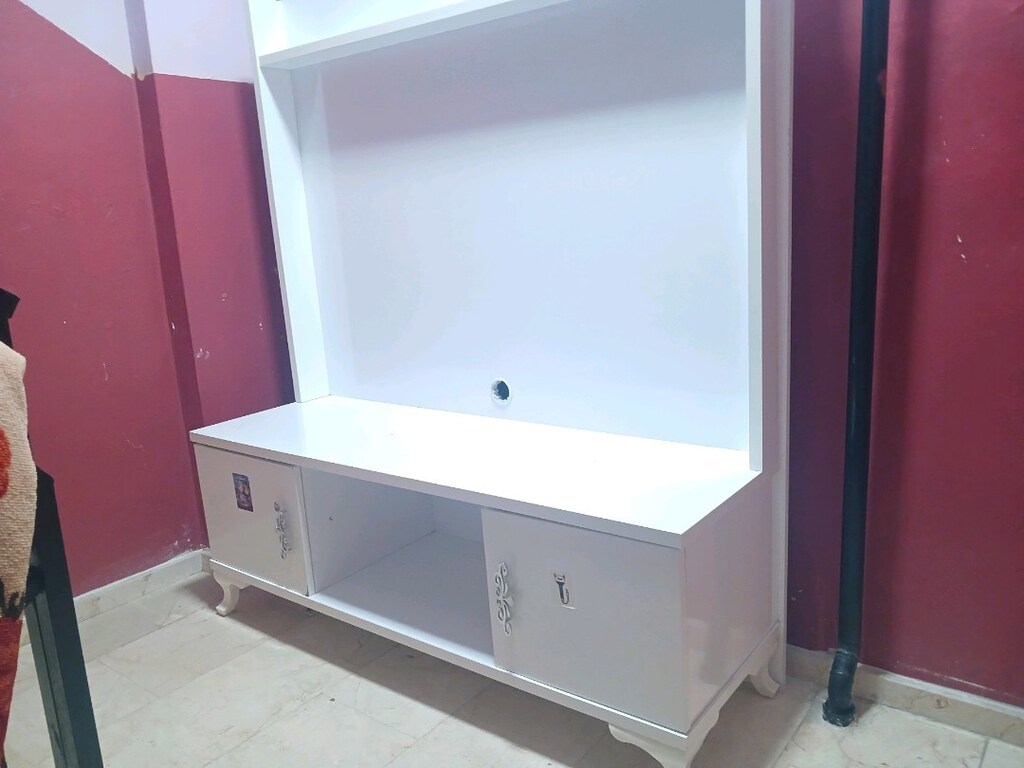 Yeni gibi az kullanılmış televizyon ünitesi - 5
