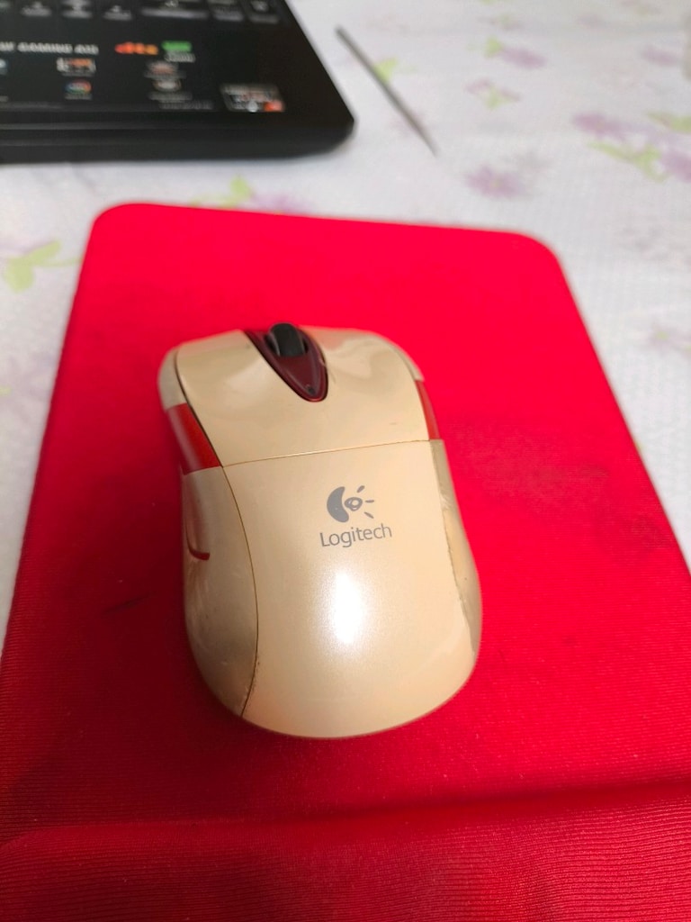 Logitech M525