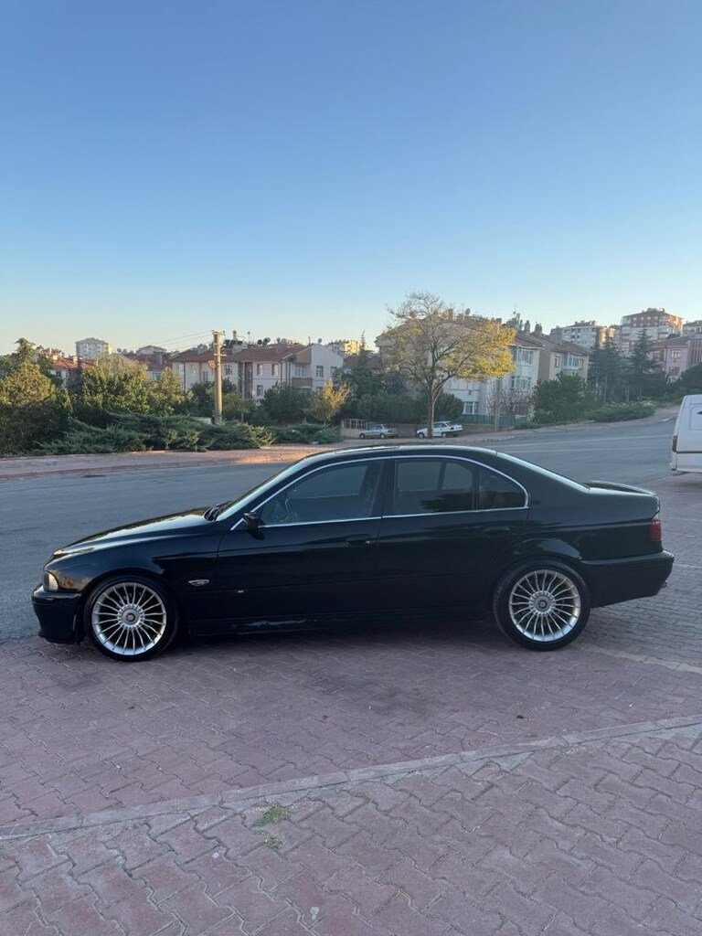 Değişensiz BMW 5.20İ - 4
