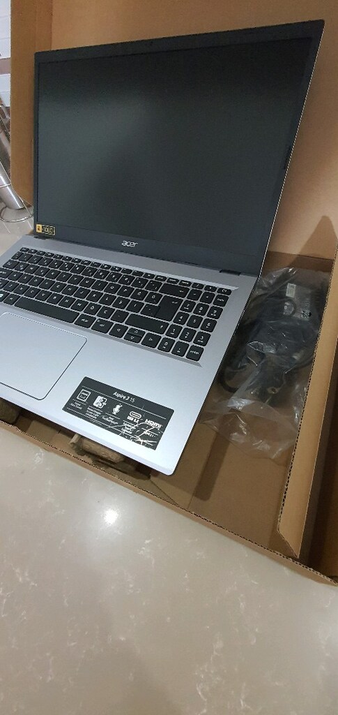 Garantili Acer Aspire 3 Ryzen 3 7320U / 8GB RAM / 256GB SSD - 5