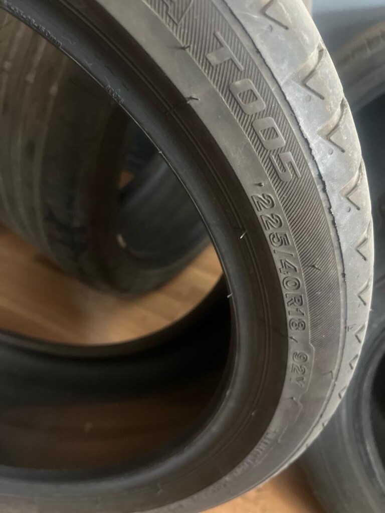 BRİDGESTONE 245/40R18 Y XLTUBELESS RADiAL