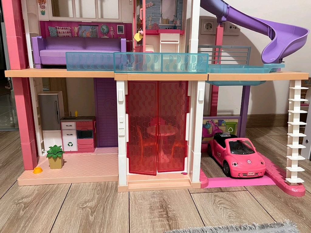 Kaydıraklı Asansörlü Büyük Oyuncak Barbie Evi – Arabalı, Çok Katlı - 7