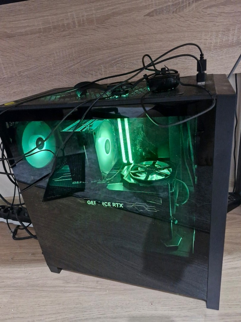 Rtx 4070ti super 16gb - 32gb ram - 3.5tb ssd - 3