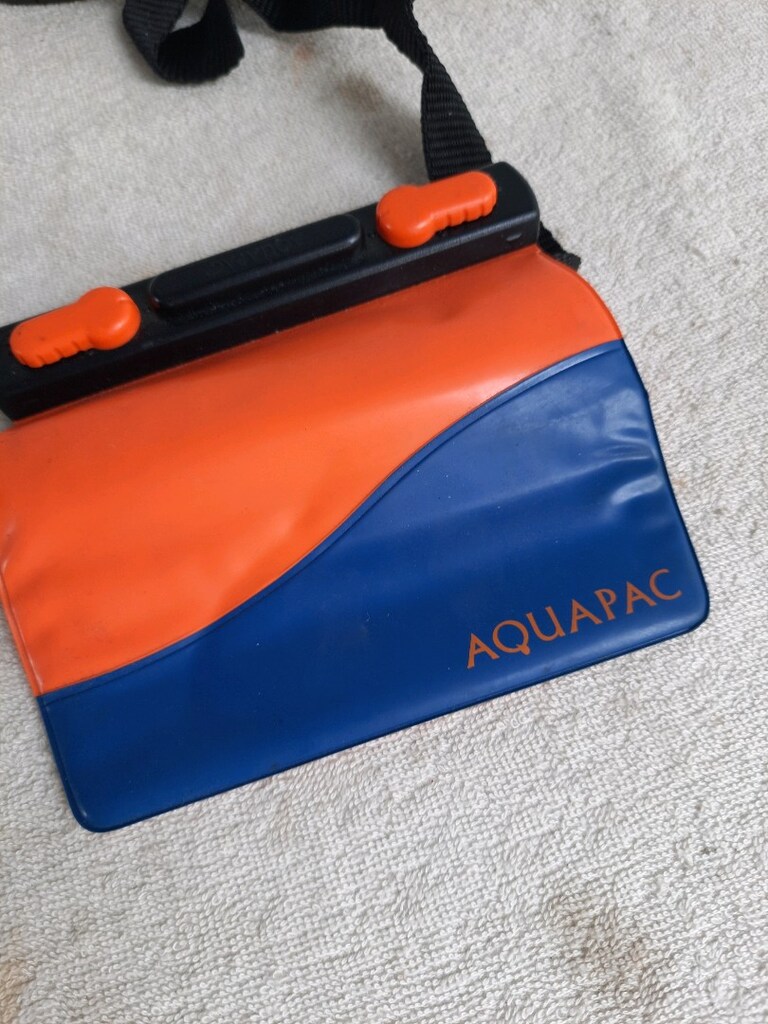 AQUAPAC SU GEÇİRMEZ ÇANTA - 2