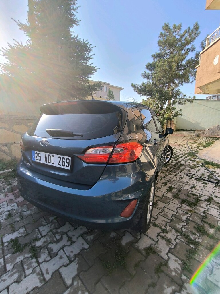 Ford Fiesta - 9