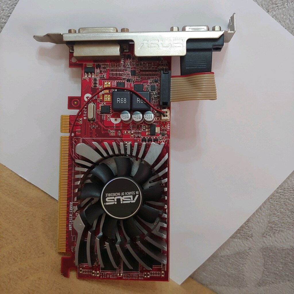 ASUS R7 240 4GB DDR3 DX12 - 2