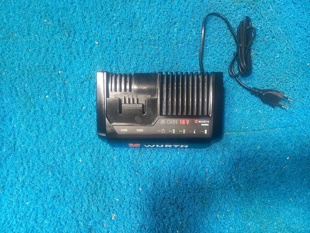 WÜRTH ORJİNAL M CUBE ŞARJ CİHAZI [SIFIR] - 2