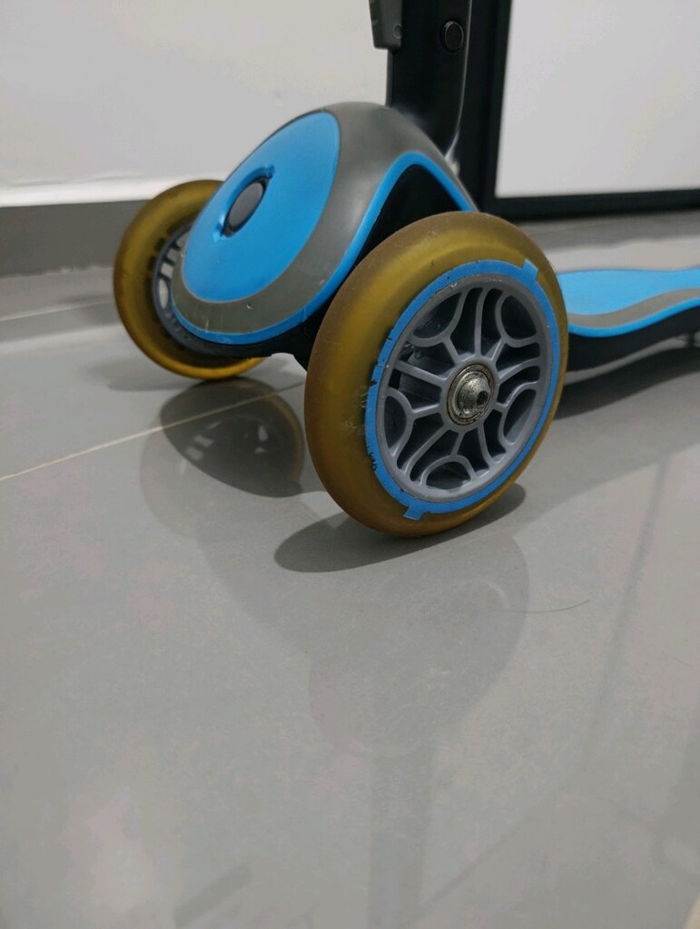 Globber Elite Deluxe Scooter - 10