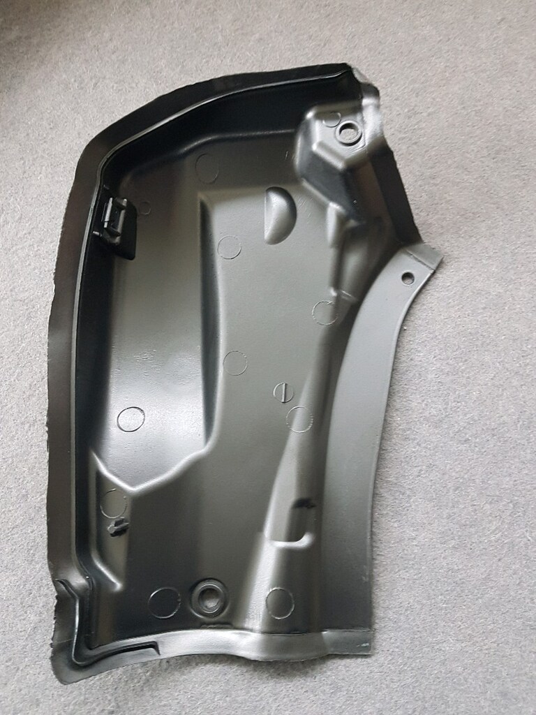 VOLVO S40 V50 C30 Ön Cam Sol Taraf Cam Altı destek parçası 2005-2012. - 10