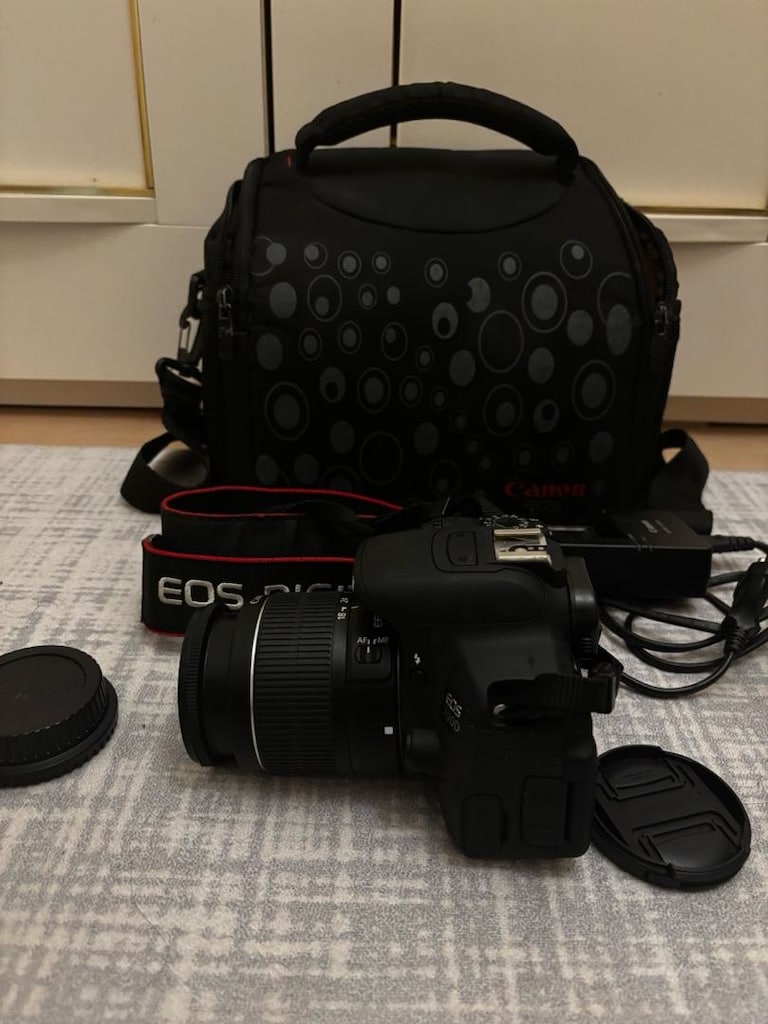 Temiz Kullanılmış Canon EOS 700D + 18-55mm Lens + Taşıma Çantası - 7