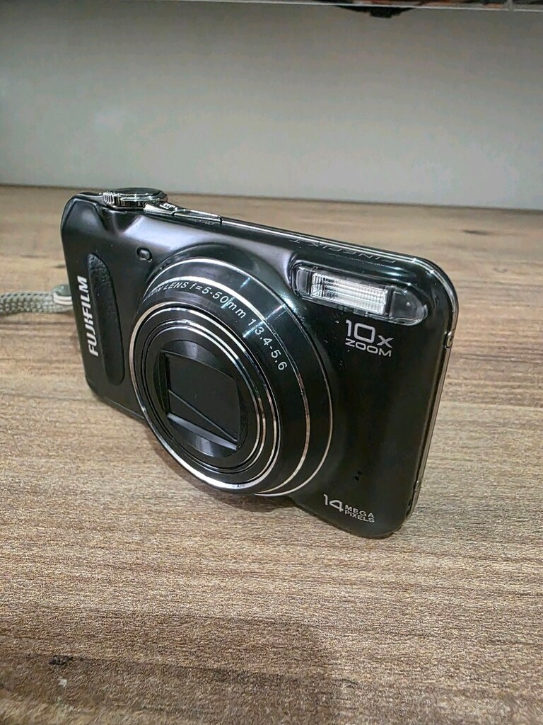 Fujifilm FinePix T200 - 10
