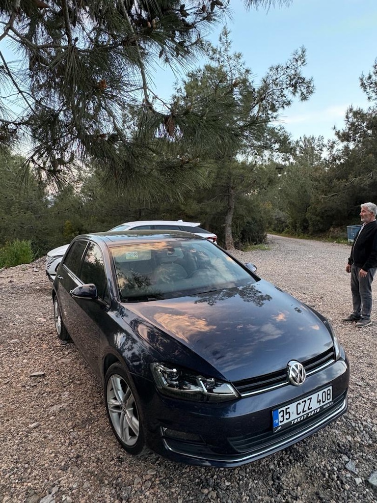 GOLF 7.5 DÖNÜŞÜM 2015 MODEL MANUEL COMFORT PAKET 1.6 207 BİNDE CAM TAV - 2