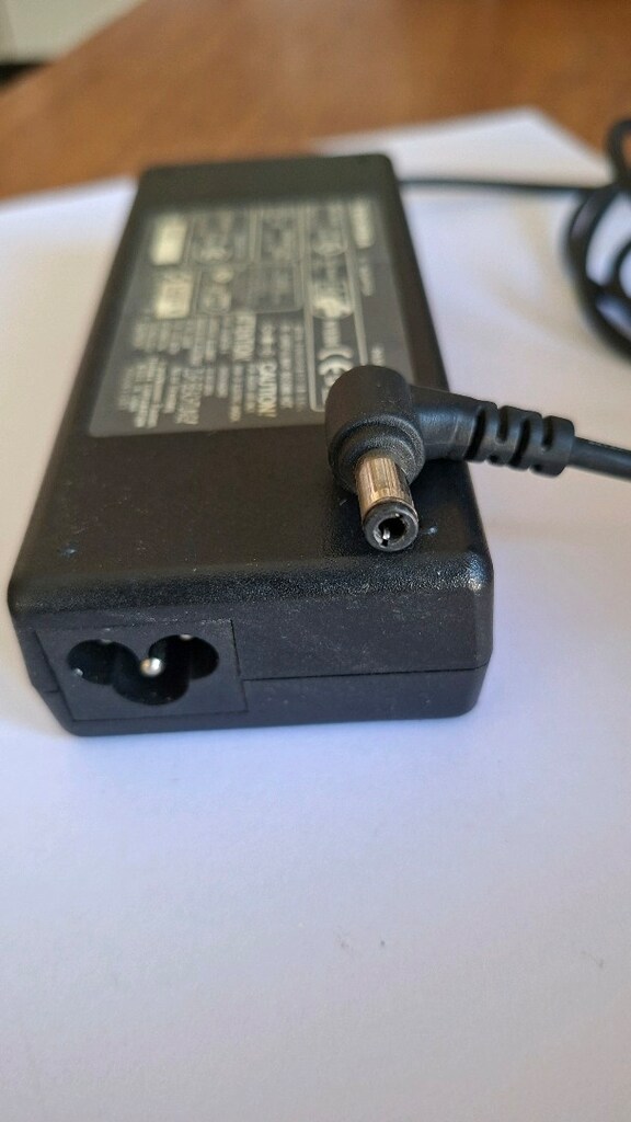 Orjinal Toshiba 19v - 4.74a Notebook Adaptör - 5