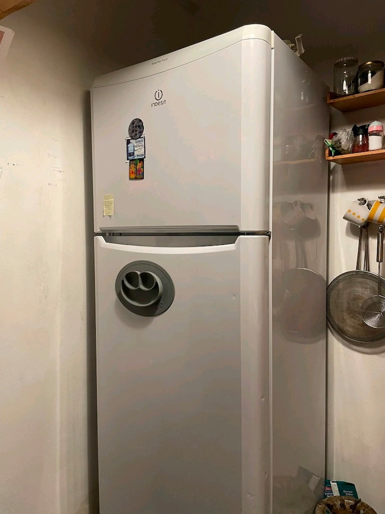 Temiz ve Sorunsuz Indesit Total No Frost Buzdolabı