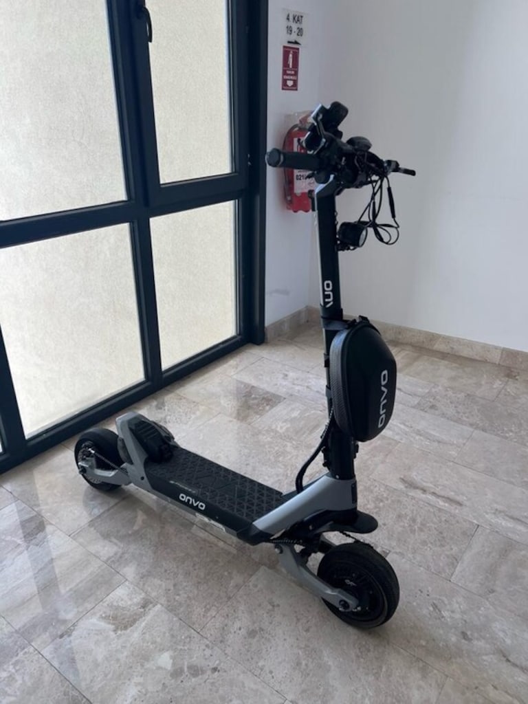 ONVO RX-05 elektrikli scooter. 673 km'dedir - 5