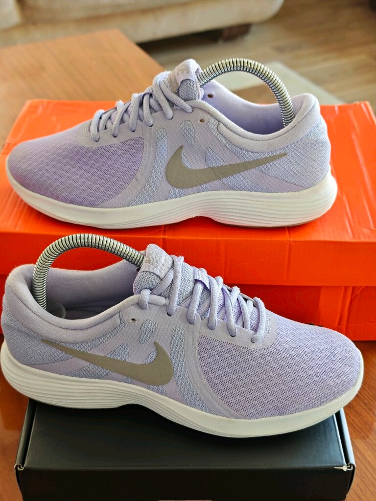 Nike Revolution Orjinal sıfır gibi üründür denemek için giyilmis - 2