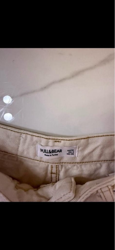 Pull&Bear Beyaz Yırtık Jean Şort - 2