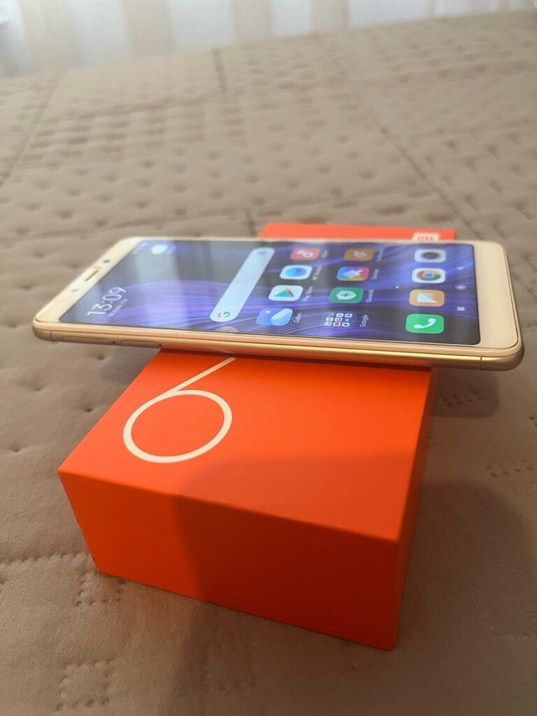 Kutulu Temiz Xiaomi Redmi 6 - 32 GB / Kılıf Hediyeli - 6