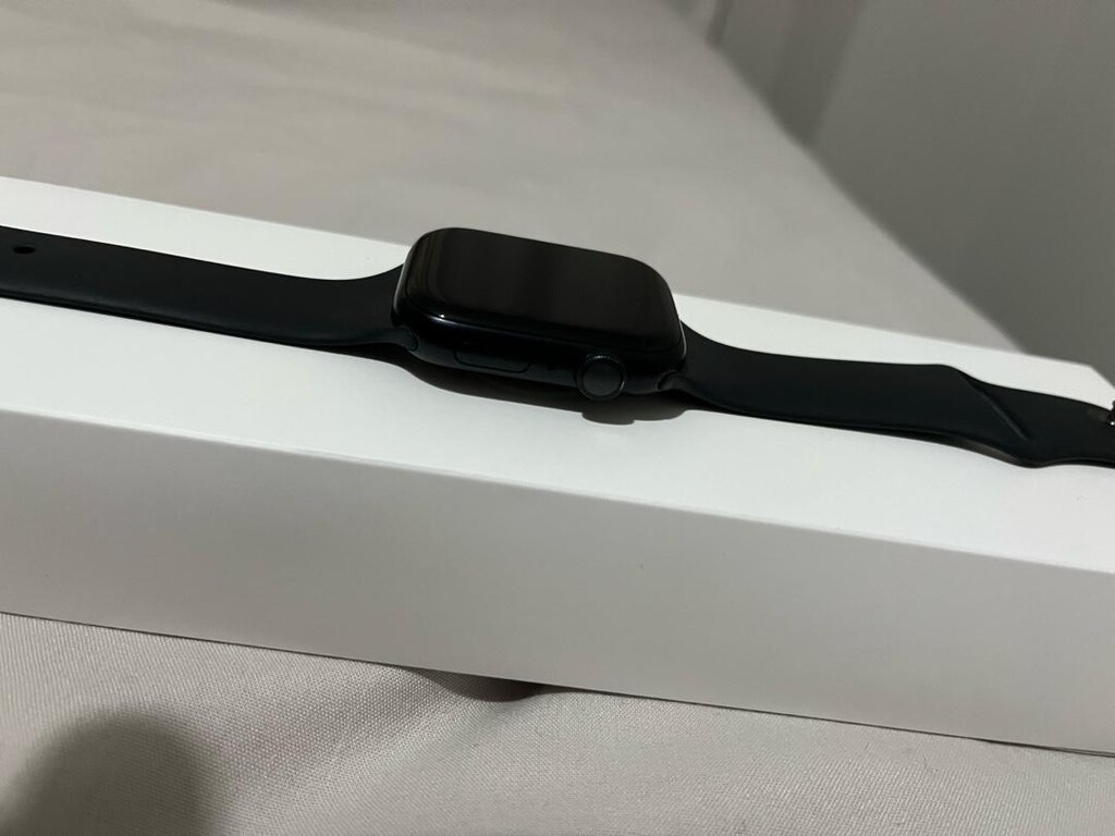 Apple Watch 8 GPS 45mm Midnight Renk - 5
