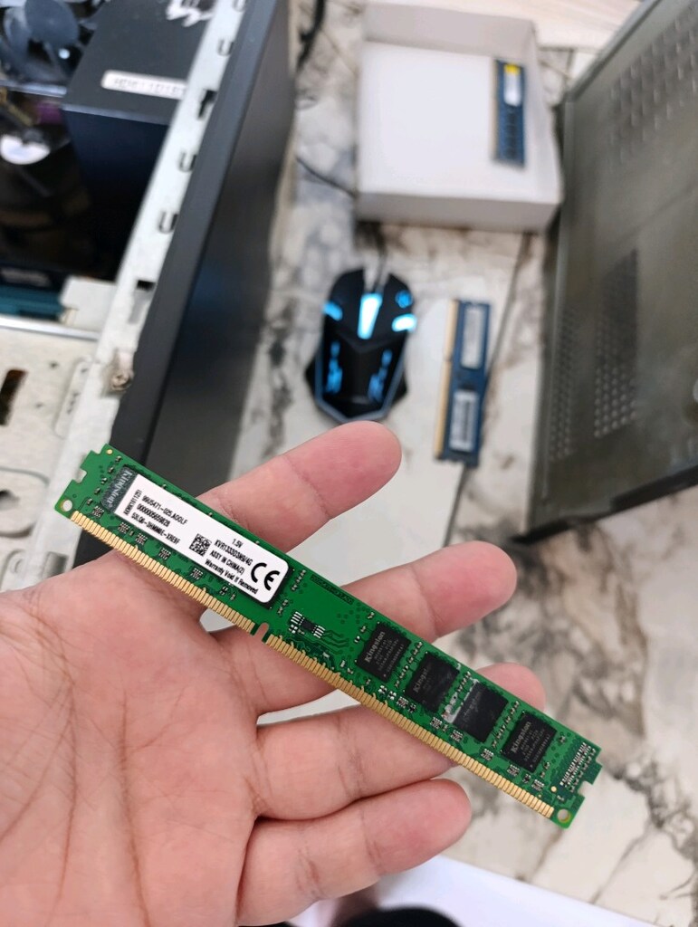 4+4+2=10 GB DDR3 Ram 1333 Mhz - 2