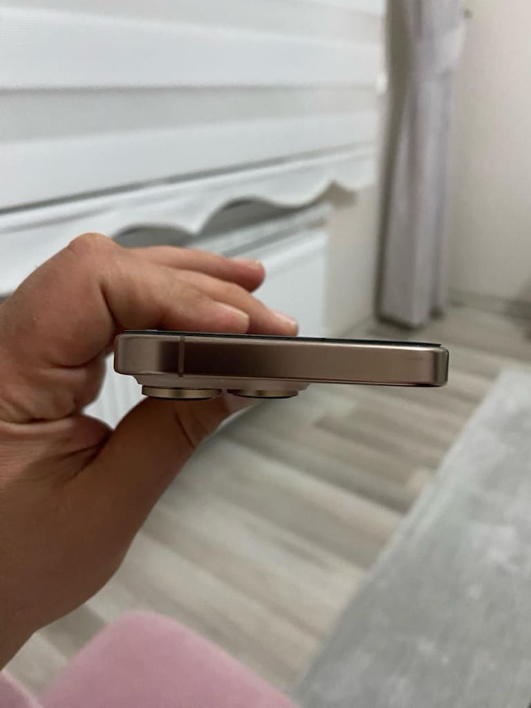 Akıllı Telefon 16 pro gold - 3