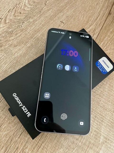Samsung galaxy S23 FE çok temiz telefon